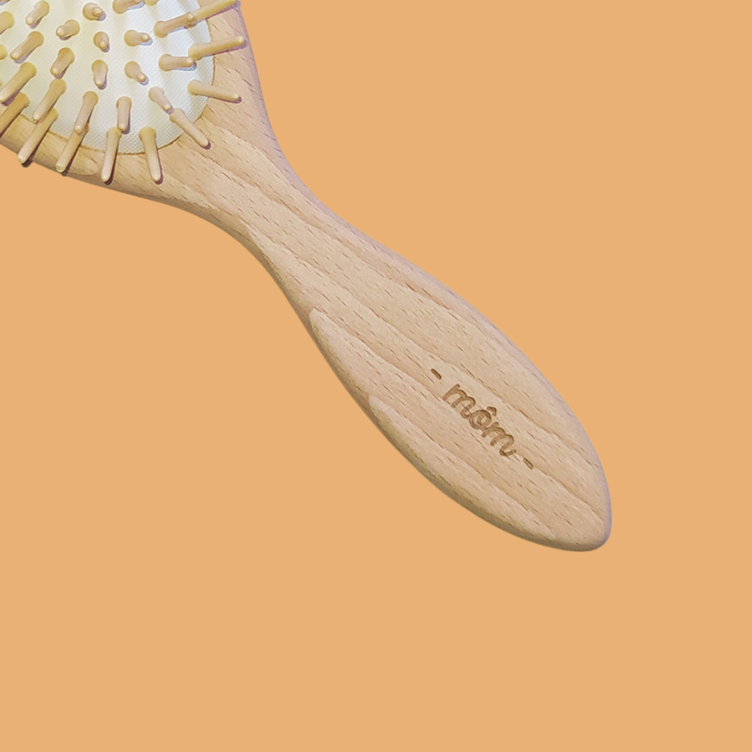 Brosse à cheveux Bébé en bois fabriquée en France 1845